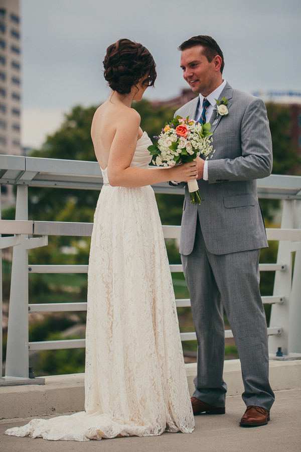 modern-mint-and-peach-wedding
