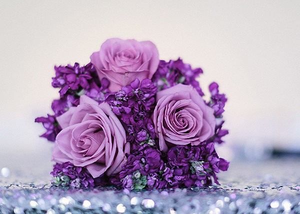 navy-and-purple-gatsby-wedding