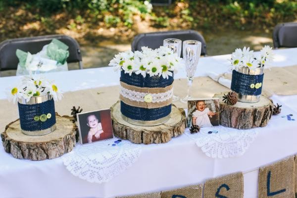 navy-and-white-burlap-wedding-under-10k