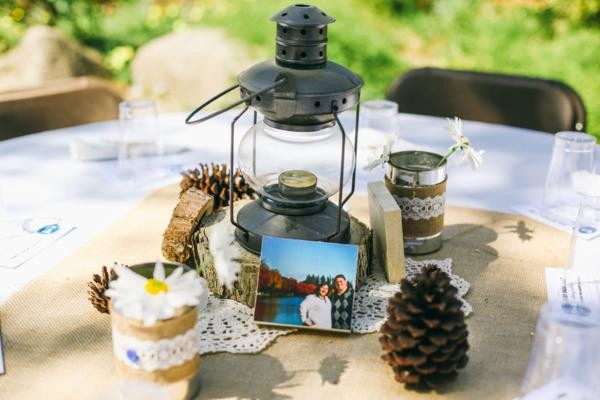 navy-and-white-burlap-wedding-under-10k