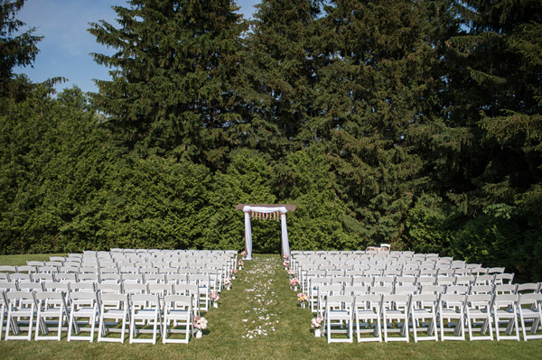 pink-patterned-garden-wedding