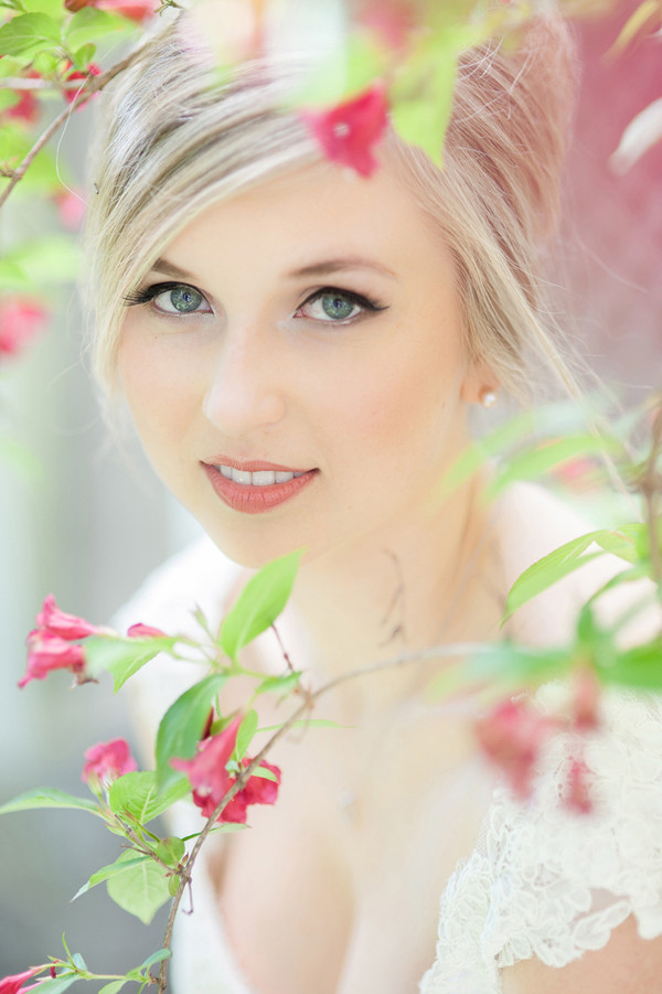 pink-patterned-garden-wedding
