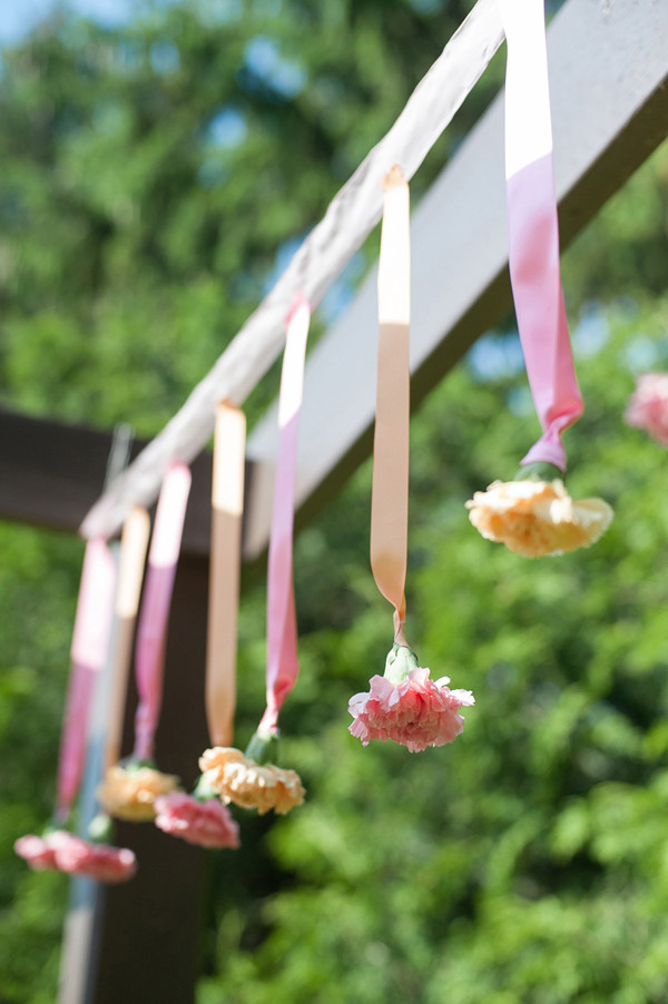 pink-patterned-garden-wedding