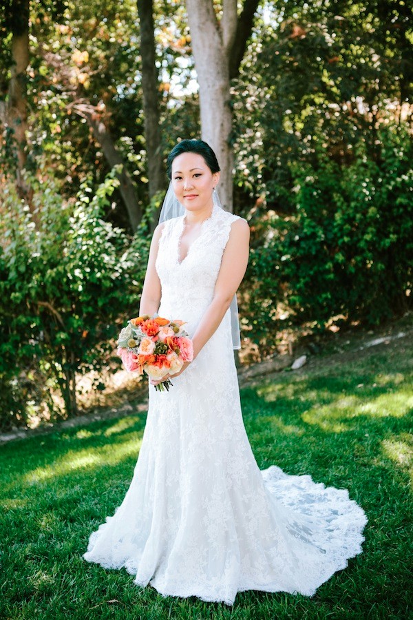 popping-pink-and-gold-wedding