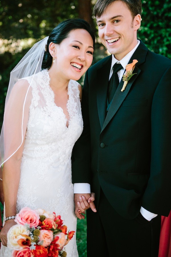 popping-pink-and-gold-wedding