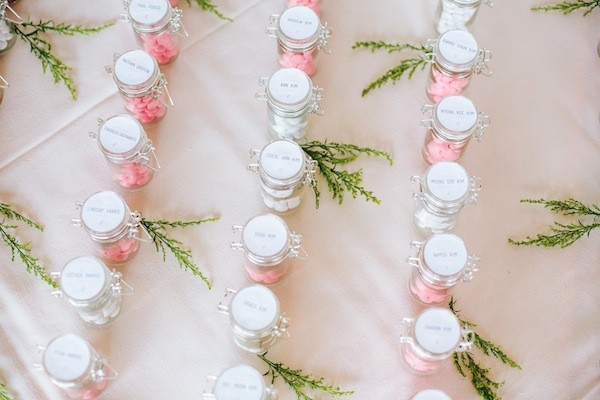 popping-pink-and-gold-wedding