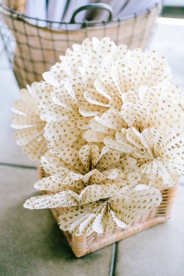 popping-pink-and-gold-wedding