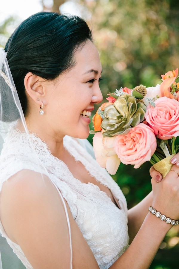 popping-pink-and-gold-wedding