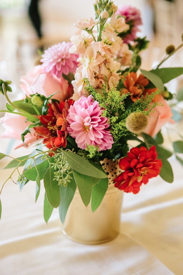 popping-pink-and-gold-wedding