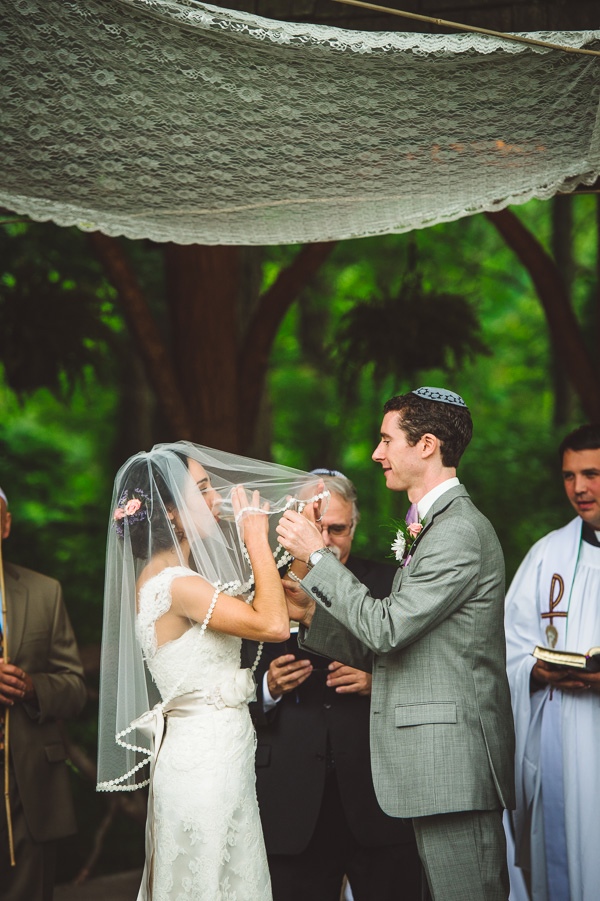 quirky-cute-southern-wedding