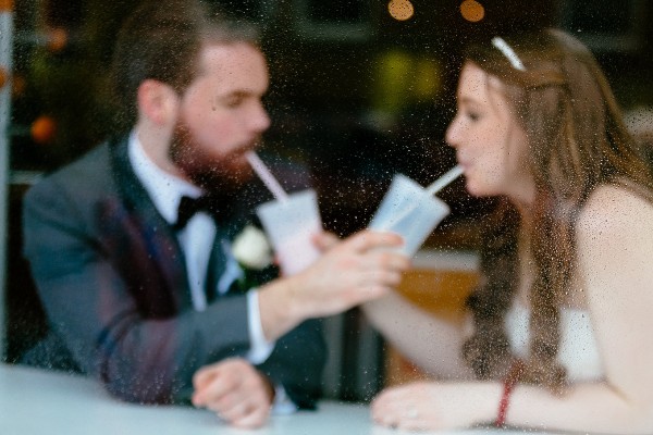 red-and-teal-wedding-with-playful