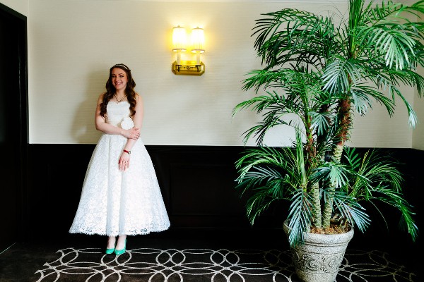 red-and-teal-wedding-with-playful