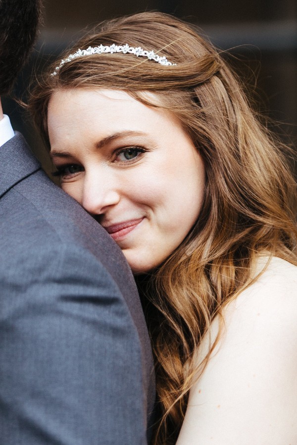 red-and-teal-wedding-with-playful