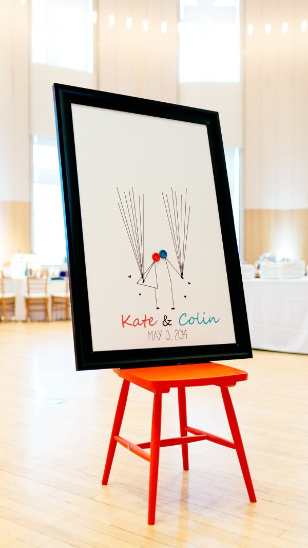 red-and-teal-wedding-with-playful