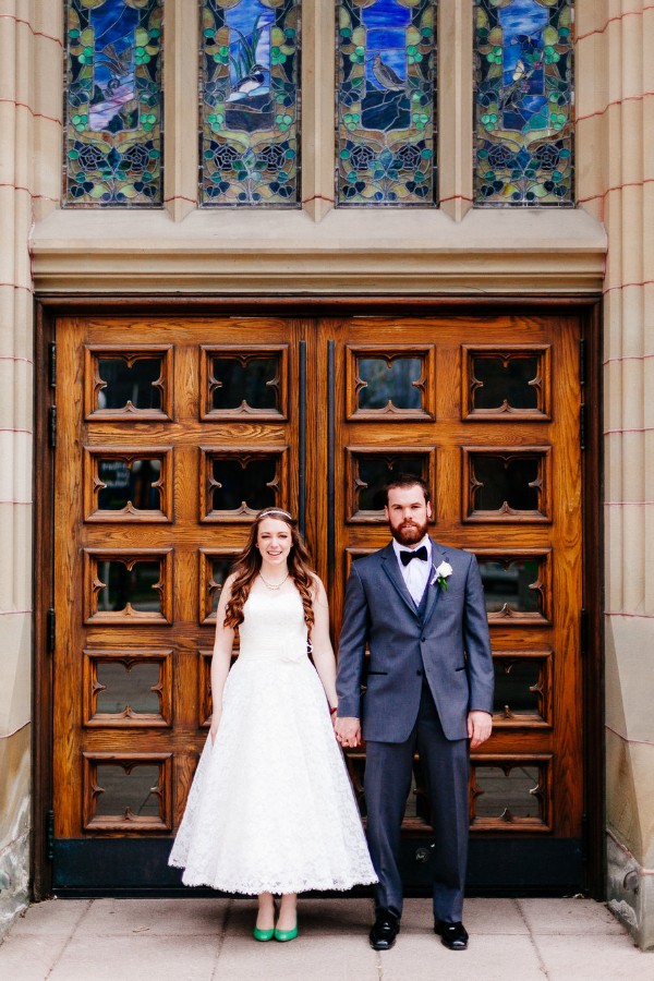 red-and-teal-wedding-with-playful