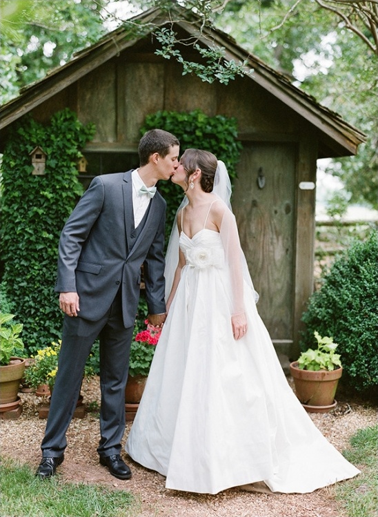 Red Barn Wedding With Fresh White Details