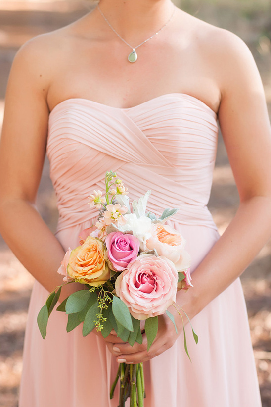 simple bridesmaid bouquet