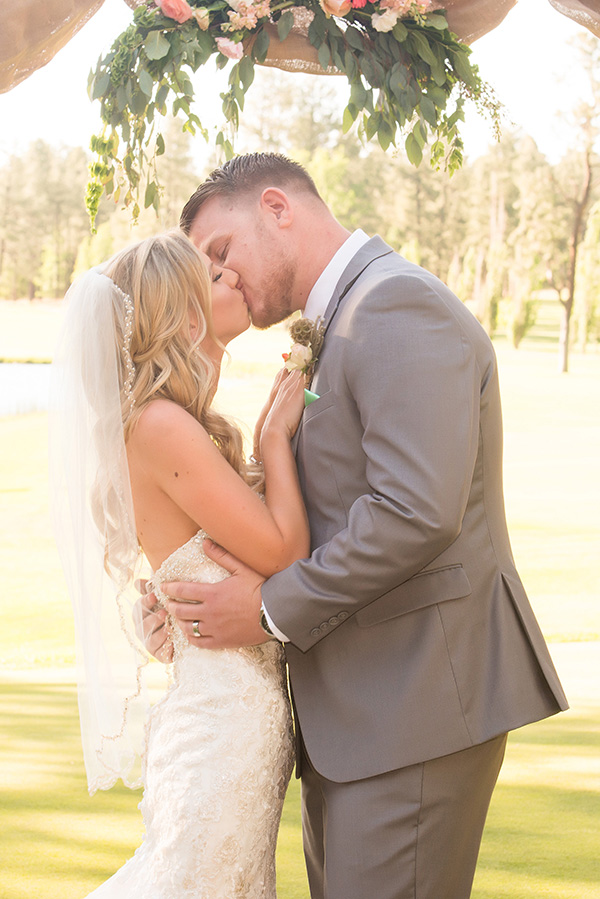 rustic-mountain-wedding