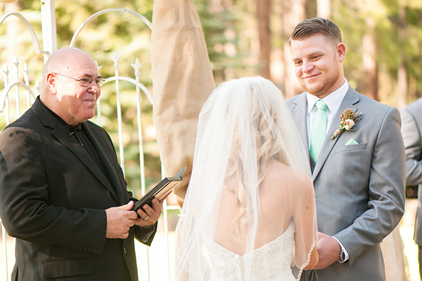 rustic-mountain-wedding