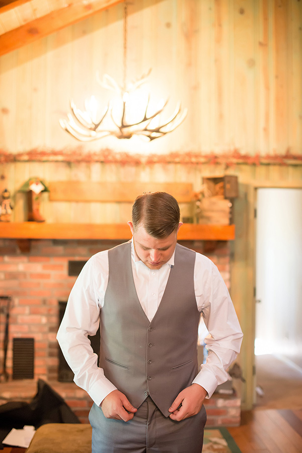 rustic-mountain-wedding