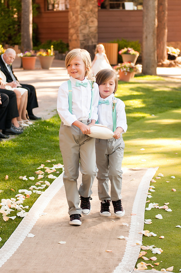 rustic-mountain-wedding