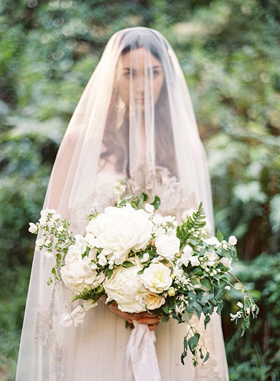beautiful loose white wedding bouquet