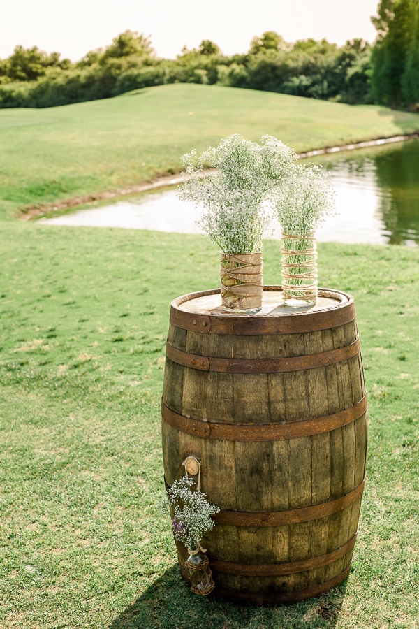 rustically-romantic-wedding