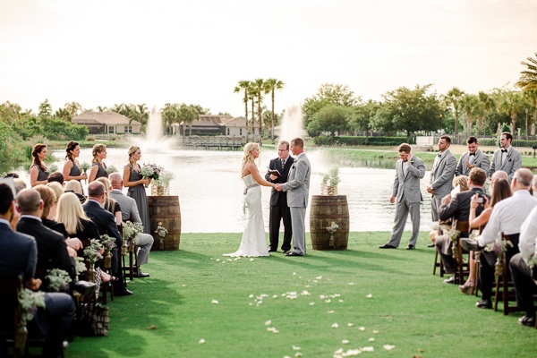 rustically-romantic-wedding