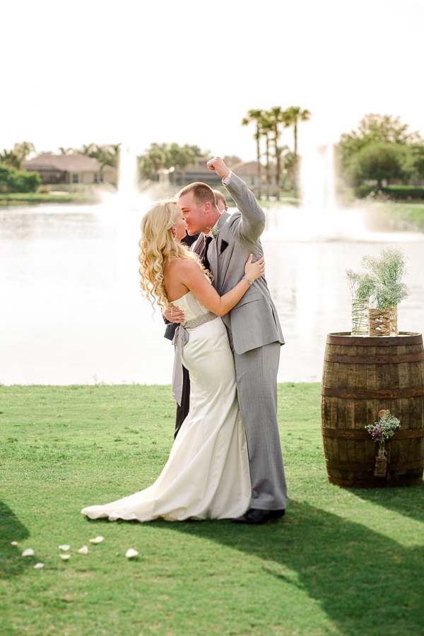 rustically-romantic-wedding