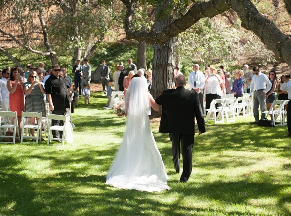 shabby-chic-backyard-wedding