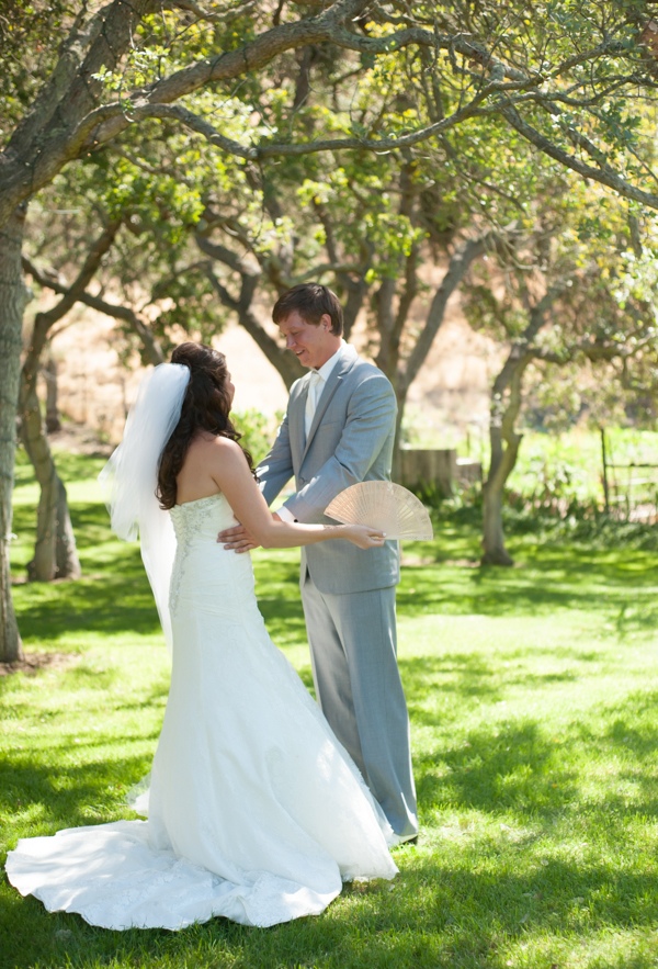 shabby-chic-backyard-wedding