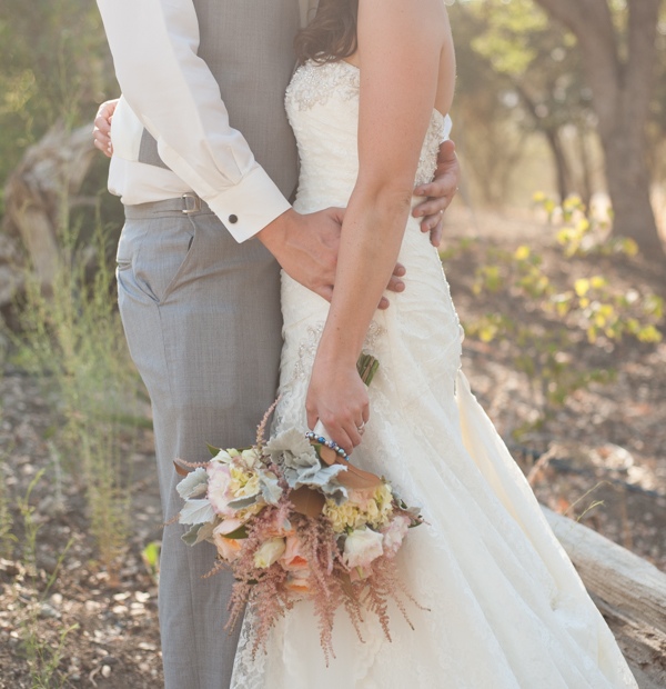 shabby-chic-backyard-wedding
