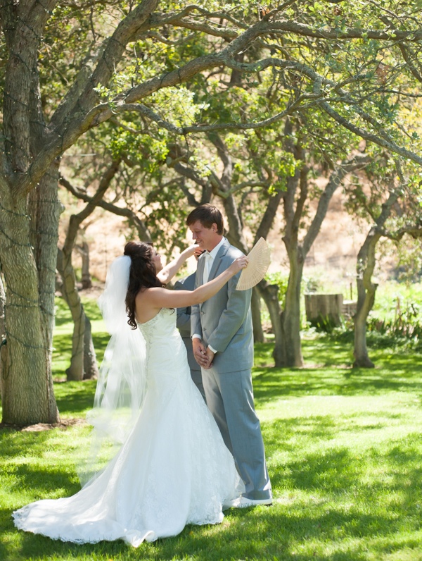 shabby-chic-backyard-wedding