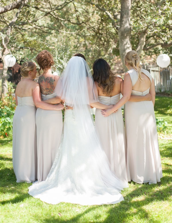 shabby-chic-backyard-wedding