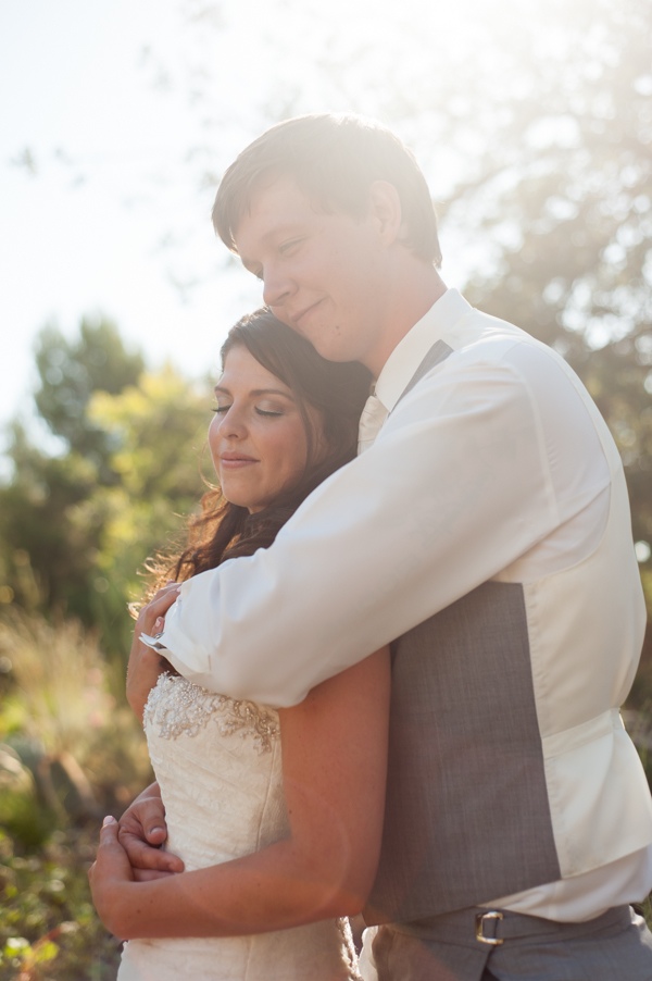 shabby-chic-backyard-wedding