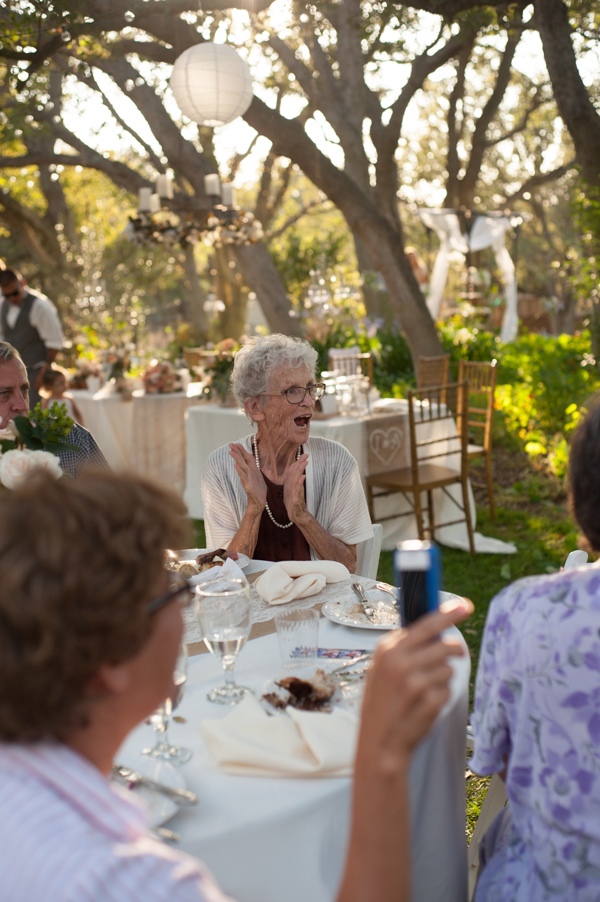 shabby-chic-backyard-wedding