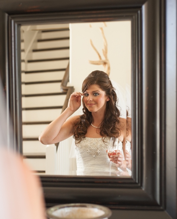 shabby-chic-backyard-wedding