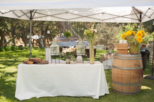shabby-chic-backyard-wedding