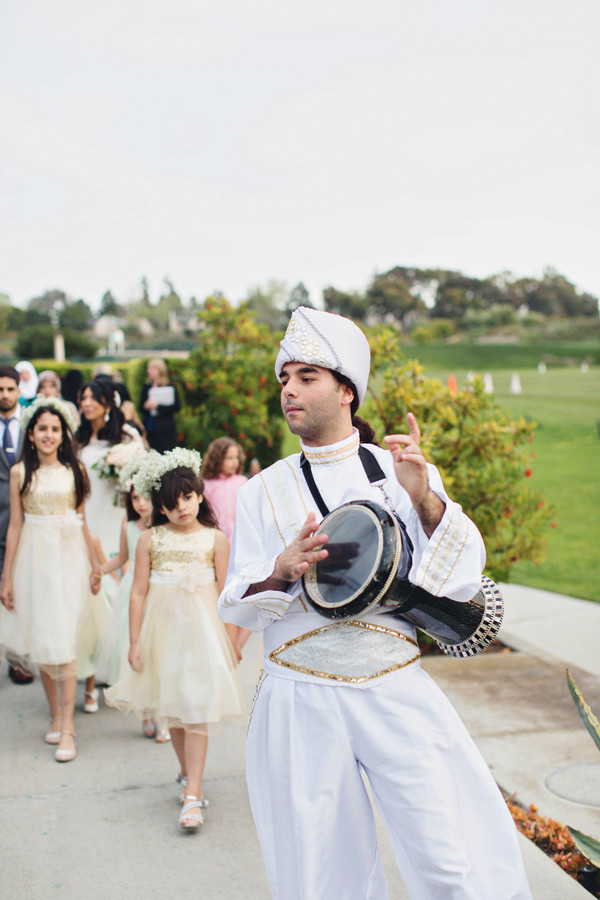 soft-and-romantic-wedding-at-st-regis
