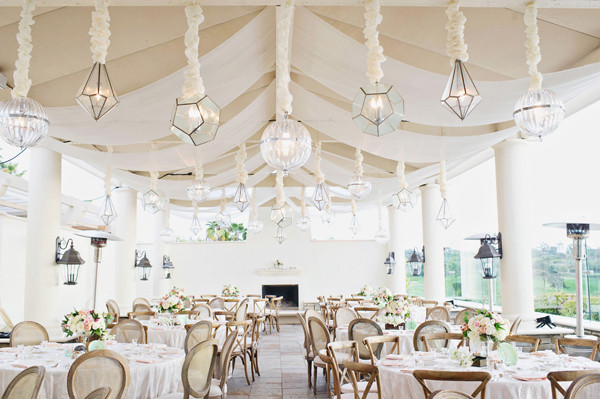 soft-and-romantic-wedding-at-st-regis
