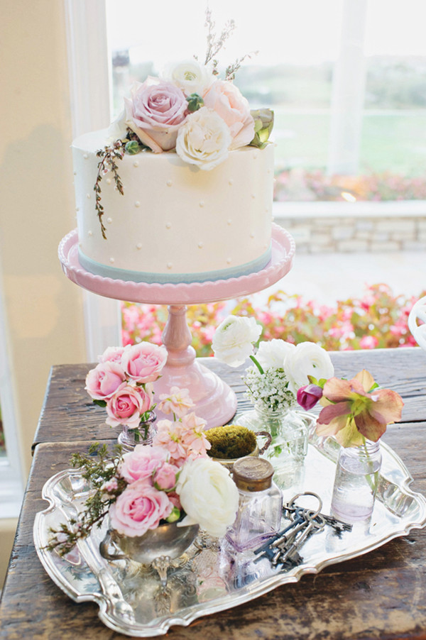 soft-and-romantic-wedding-at-st-regis