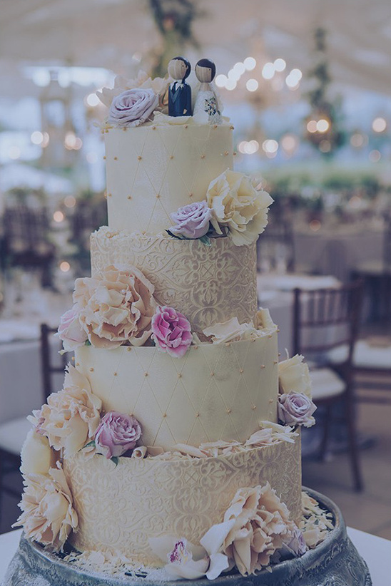 shimmering vintage wedding cake