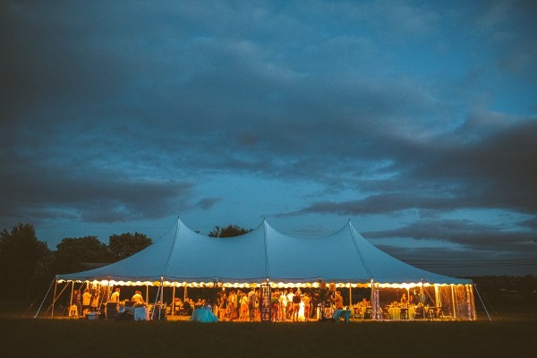 sweet-and-simple-backyard-wedding