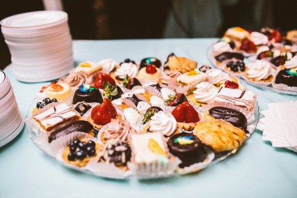 sweet-and-simple-backyard-wedding