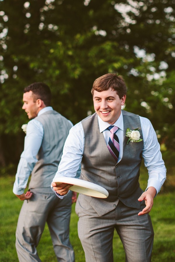 sweet-and-simple-backyard-wedding