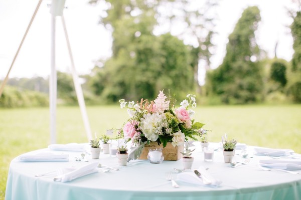 sweet-and-simple-backyard-wedding