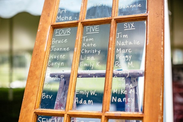 sweet-and-simple-backyard-wedding