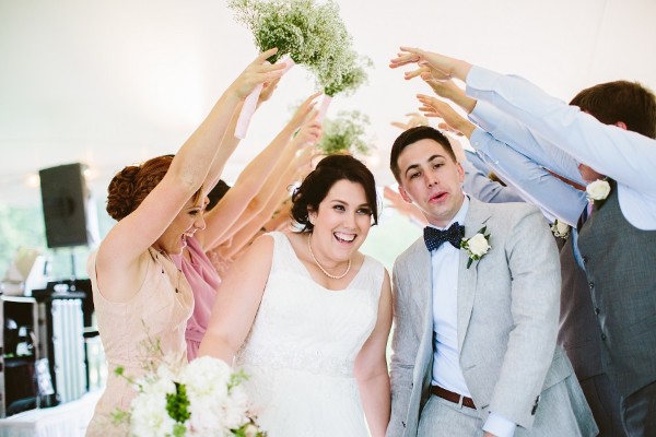 sweet-and-simple-backyard-wedding
