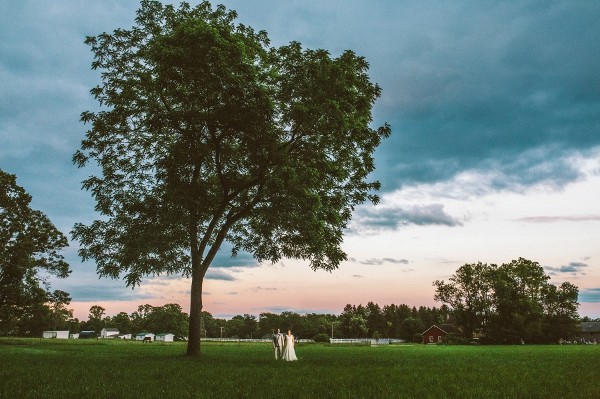 sweet-and-simple-backyard-wedding