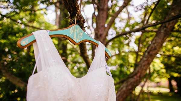 sweet-and-simple-backyard-wedding